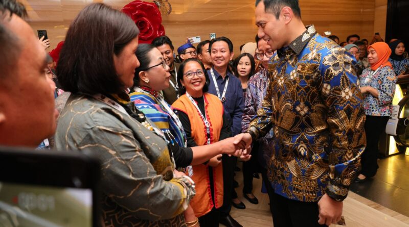 Resmikan Ekshibisi Tanah Ulayat, Menteri AHY Harap Dapat Satukan Visi Sukseskan Pendaftaran Tanah Ulayat di Indonesia dan ASEAN