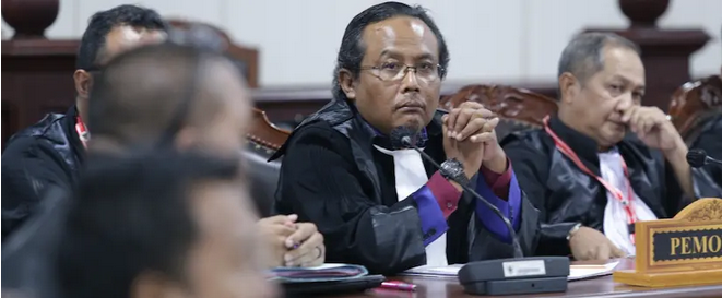 Kuasa Hukum Paslon Mardinoto Bacakan Sidang Pemeriksaan Pendahuluan di MK