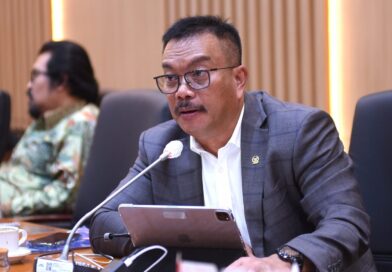 DPR Dorong Perusahaan Swasta THR Dibayar H-14 DPR Dorong Perusahaan Swasta THR Dibayar H-14