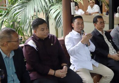 Anggota Komisi VIII DPR: Kritiklah Kami Secara Membangun demi Perbaikan Lembaga Anggota Komisi VIII DPR: Kritiklah Kami Secara Membangun demi Perbaikan Lembaga